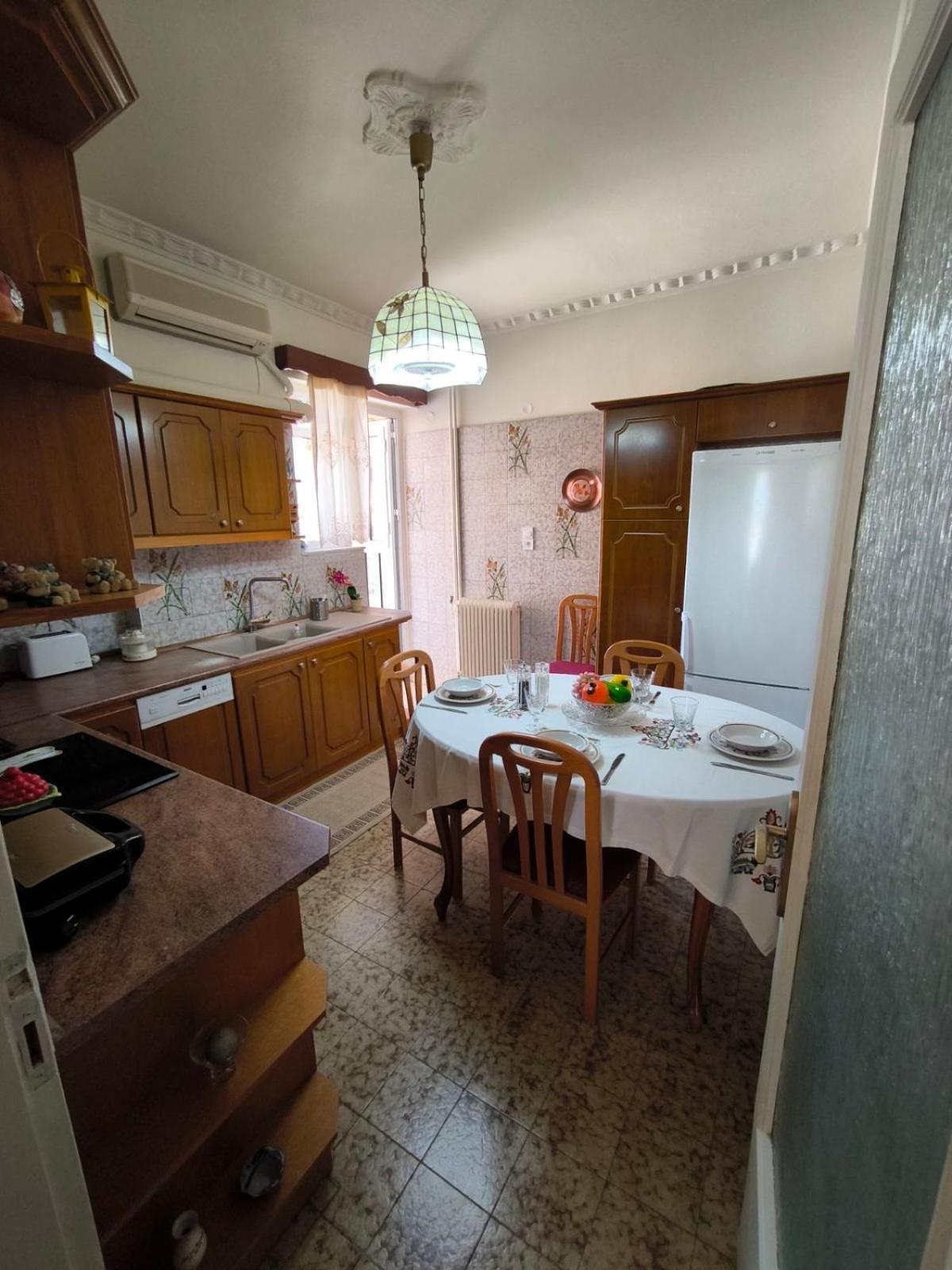 Διαμερισμα 77Τ.Μ Apartamento Sparta Exterior foto